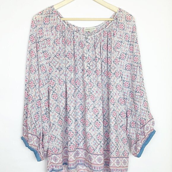 Adrienne Vittadini Tops - Adrienne Vittadini Floral Blouse Size 1X